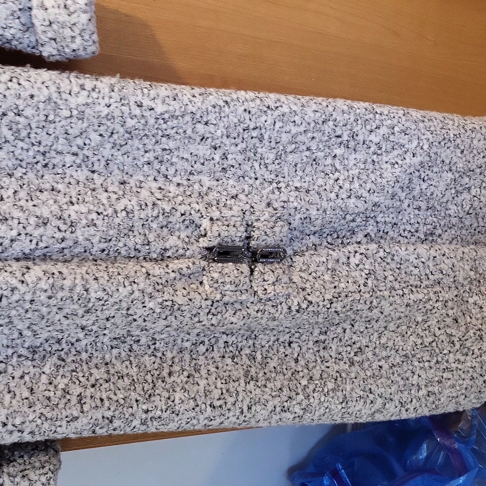 Ladies' full-length sweater coat - Picture 15 of 16